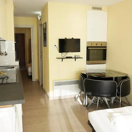 607, Vue Mer, 4 Personnes By Palmazur Cannes